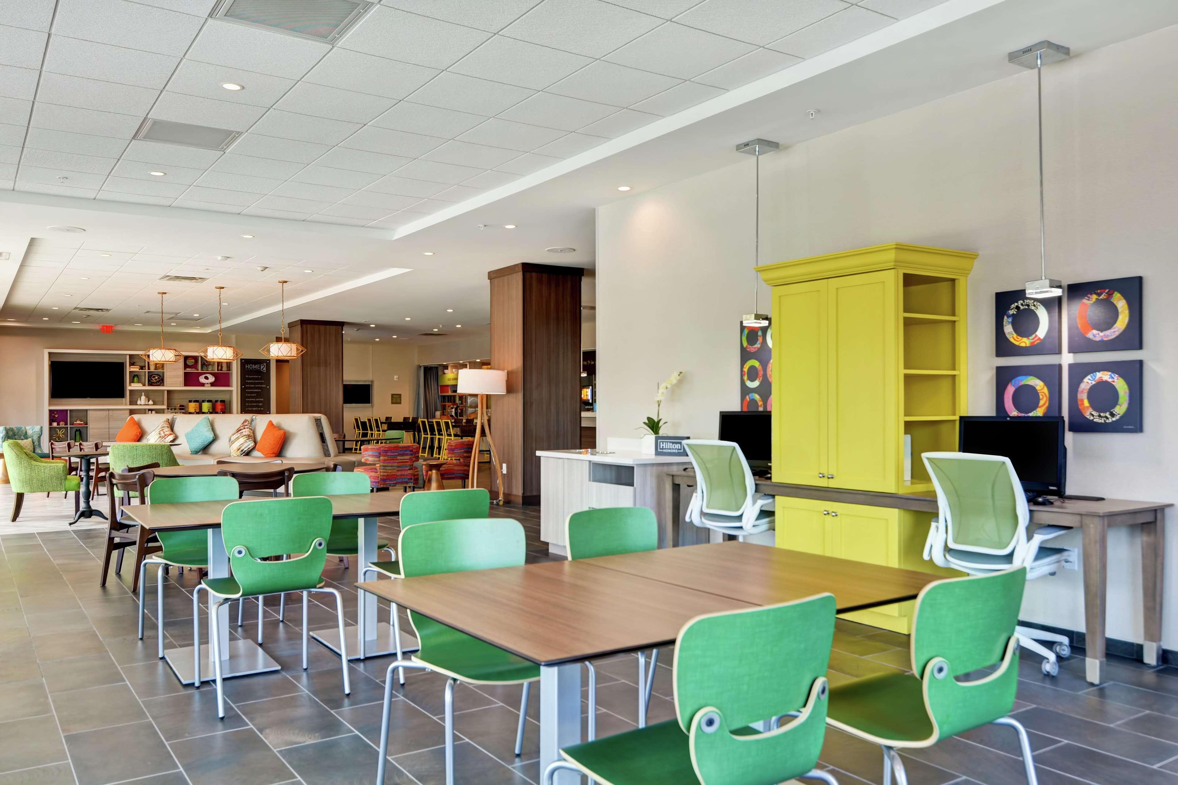 Home2 Suites Charleston West Ashley Экстерьер фото